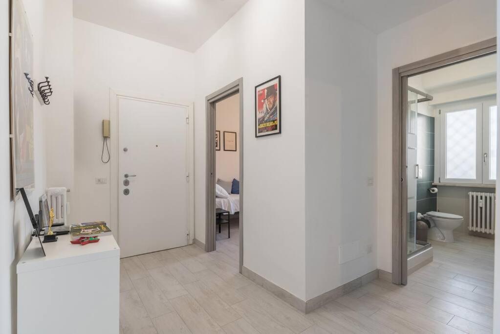 Appartement Cinema House In Cinecitta à Rome Extérieur photo